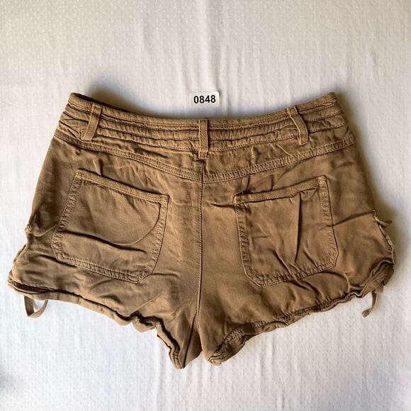 Maunces Women’s Short Shorts size 3/4, Brown/Tan, 100% Rayon - Picture 8 of 8